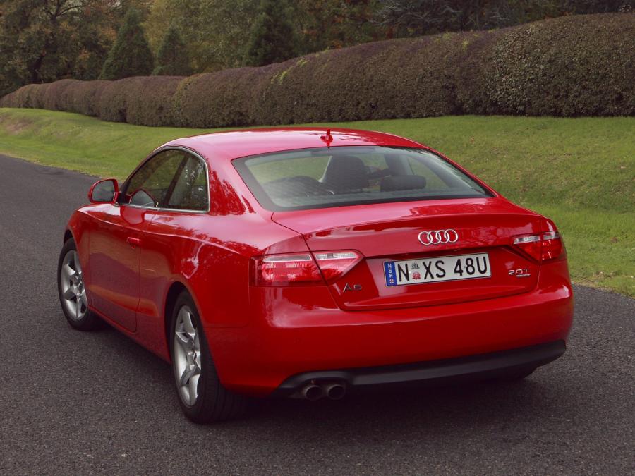  Audi A5 Coupe 2.0T Quattro 2008 года  (AU) (фото 4 из 22)